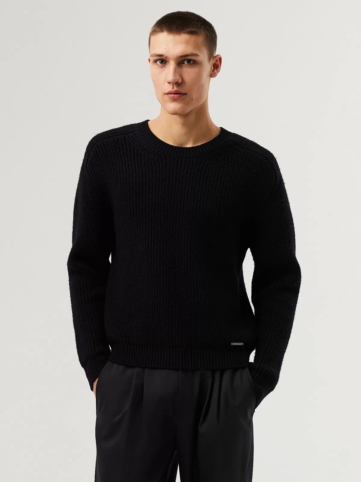 Best AlphaTauri Chunky Knit Merino Wool Crewneck Sweater Black / Navy