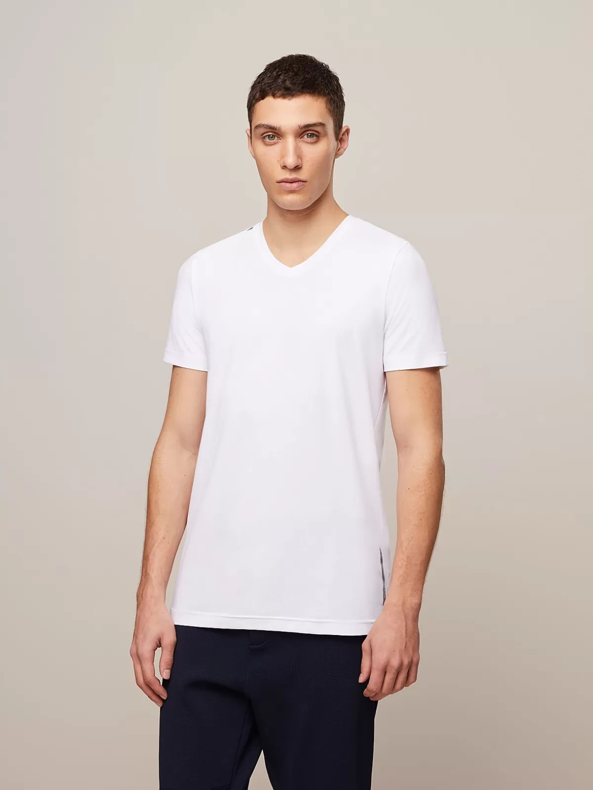 Outlet AlphaTauri Classic Taurex® V-Neck T-Shirt White