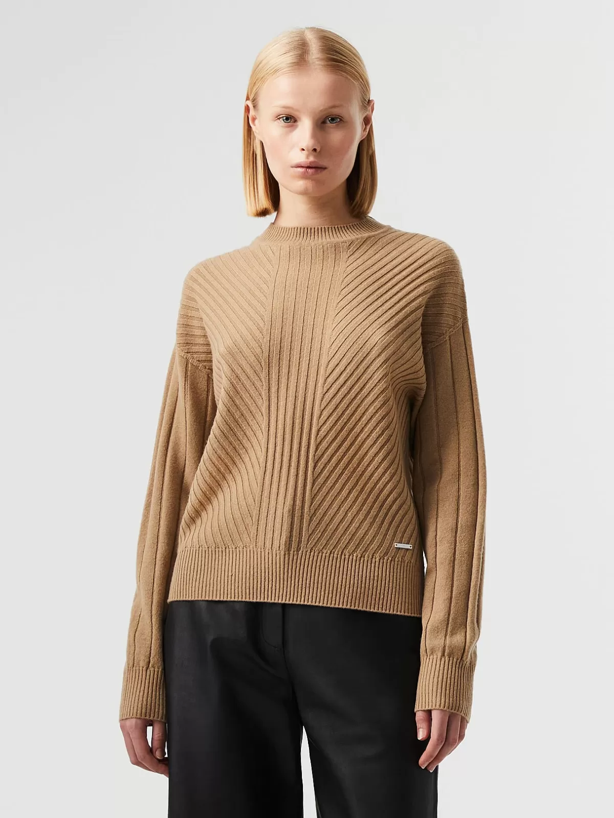 Fashion AlphaTauri Seamless 3D Knit Cashmere-Blend Crewneck Sweater Brown / Beige