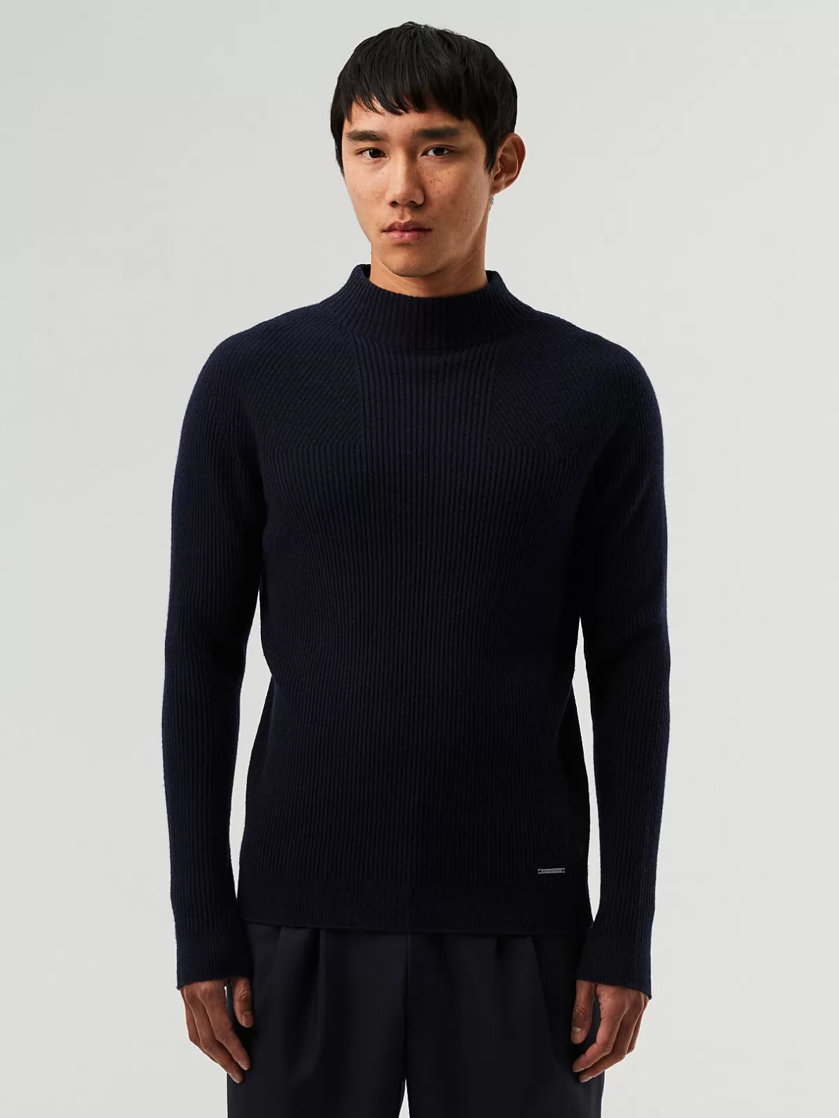 Cheap AlphaTauri Seamless 3D Knit Cashmere-Blend Turtleneck Sweater Navy