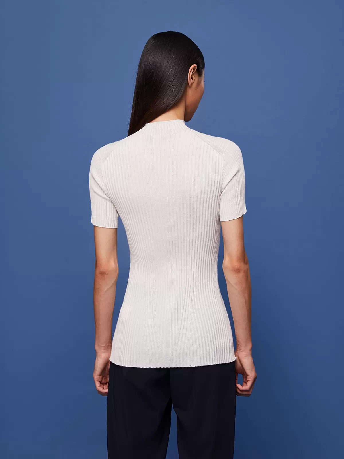 Store AlphaTauri Seamless 3D Knit Cashmere-Coolmax® Top Ivory