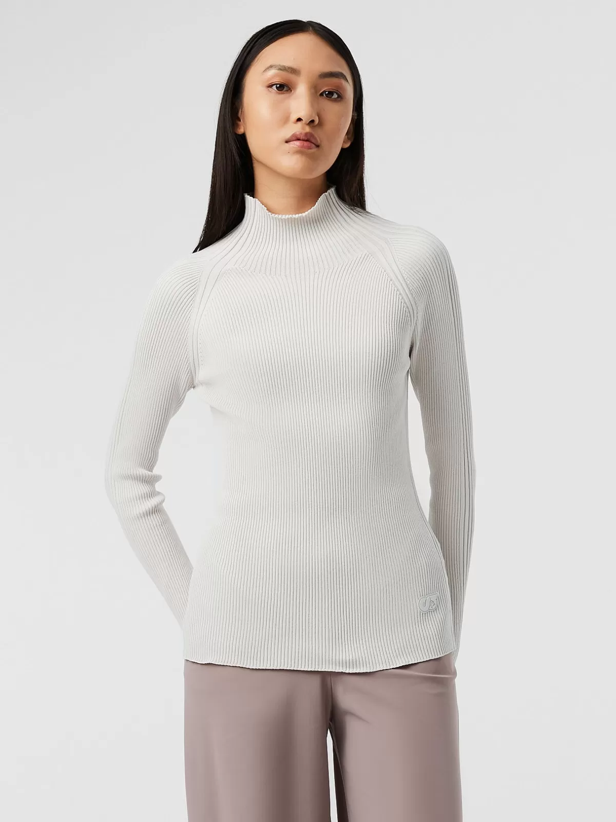 Sale AlphaTauri Seamless 3D Performance Knit Turtleneck Sweater Chalk