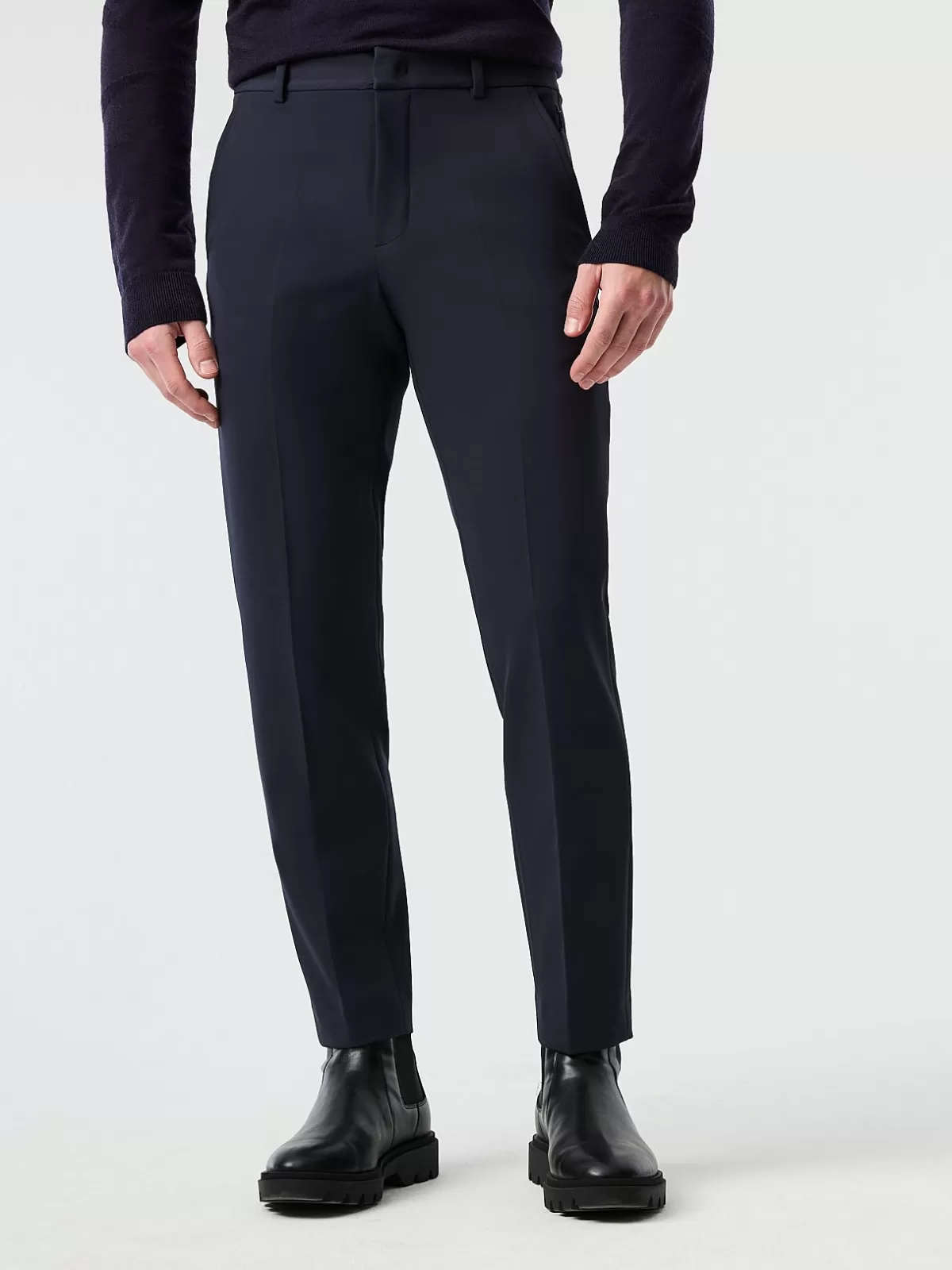 Shop AlphaTauri Tapered Pants With Pleats Navy