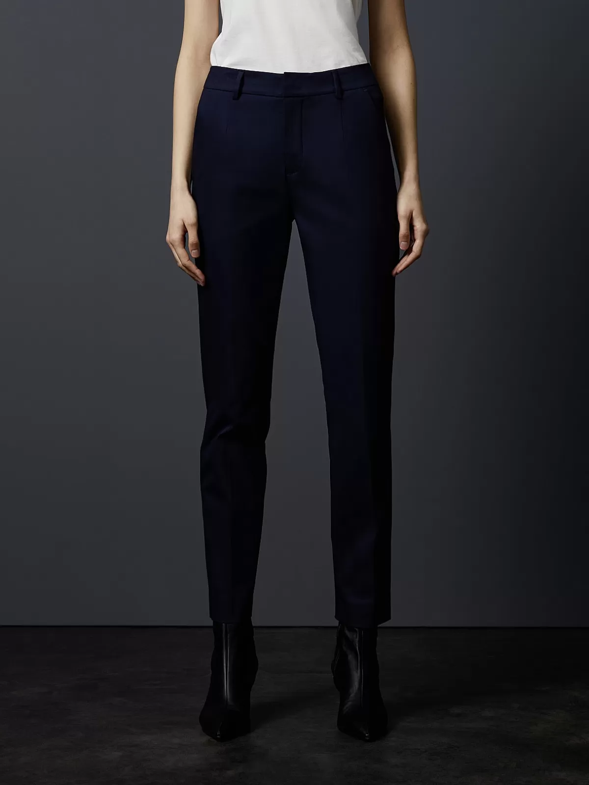 Sale AlphaTauri Tapered Pleated Pants Navy