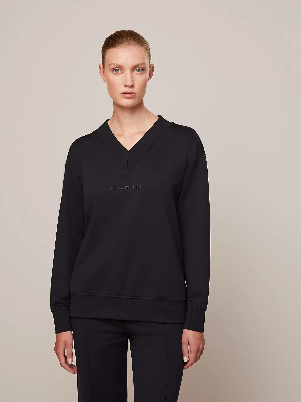 Hot AlphaTauri V-Neck Sweatshirt Black