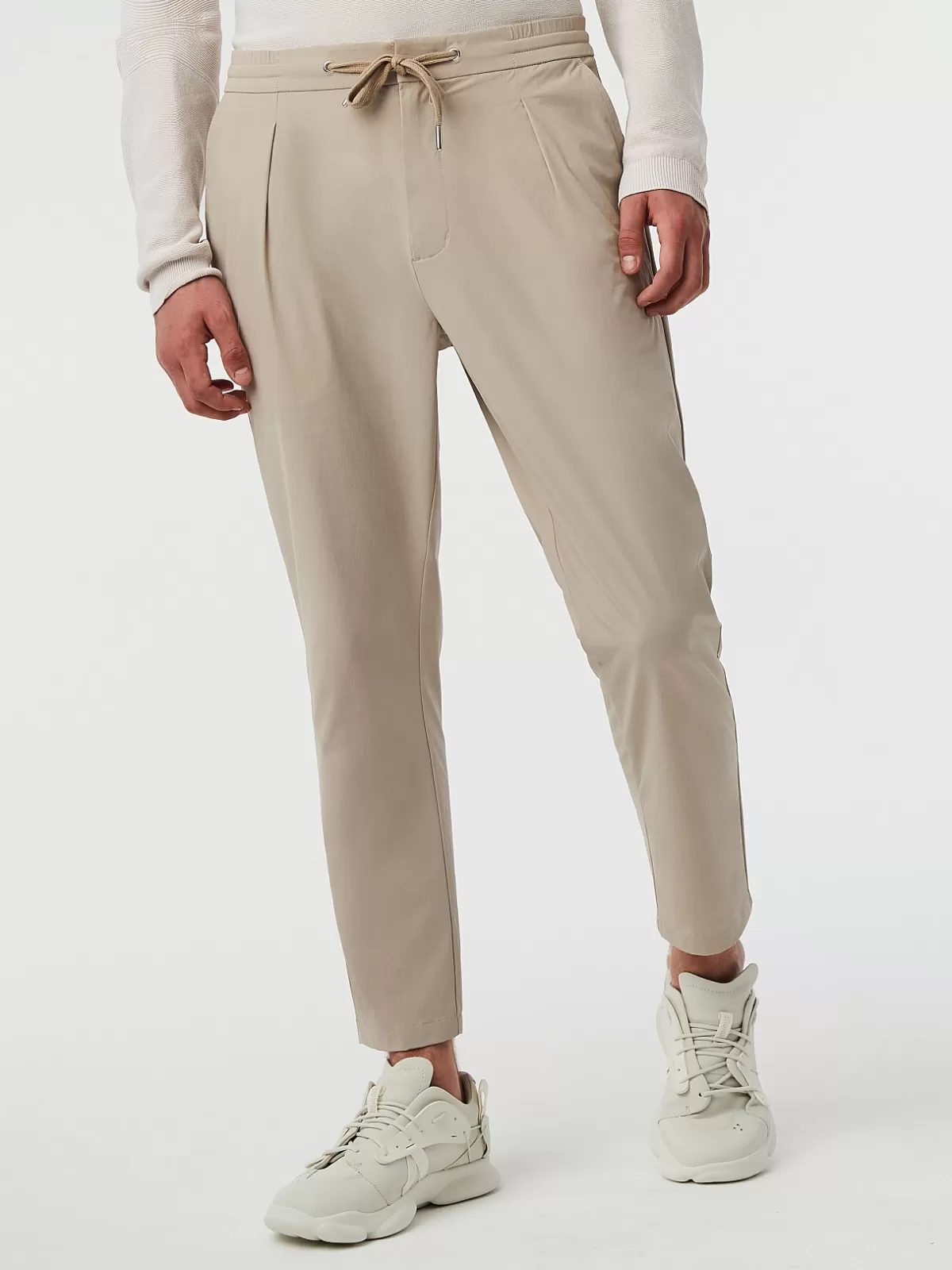 New AlphaTauri Water-Resistant Pleated Pants Sand