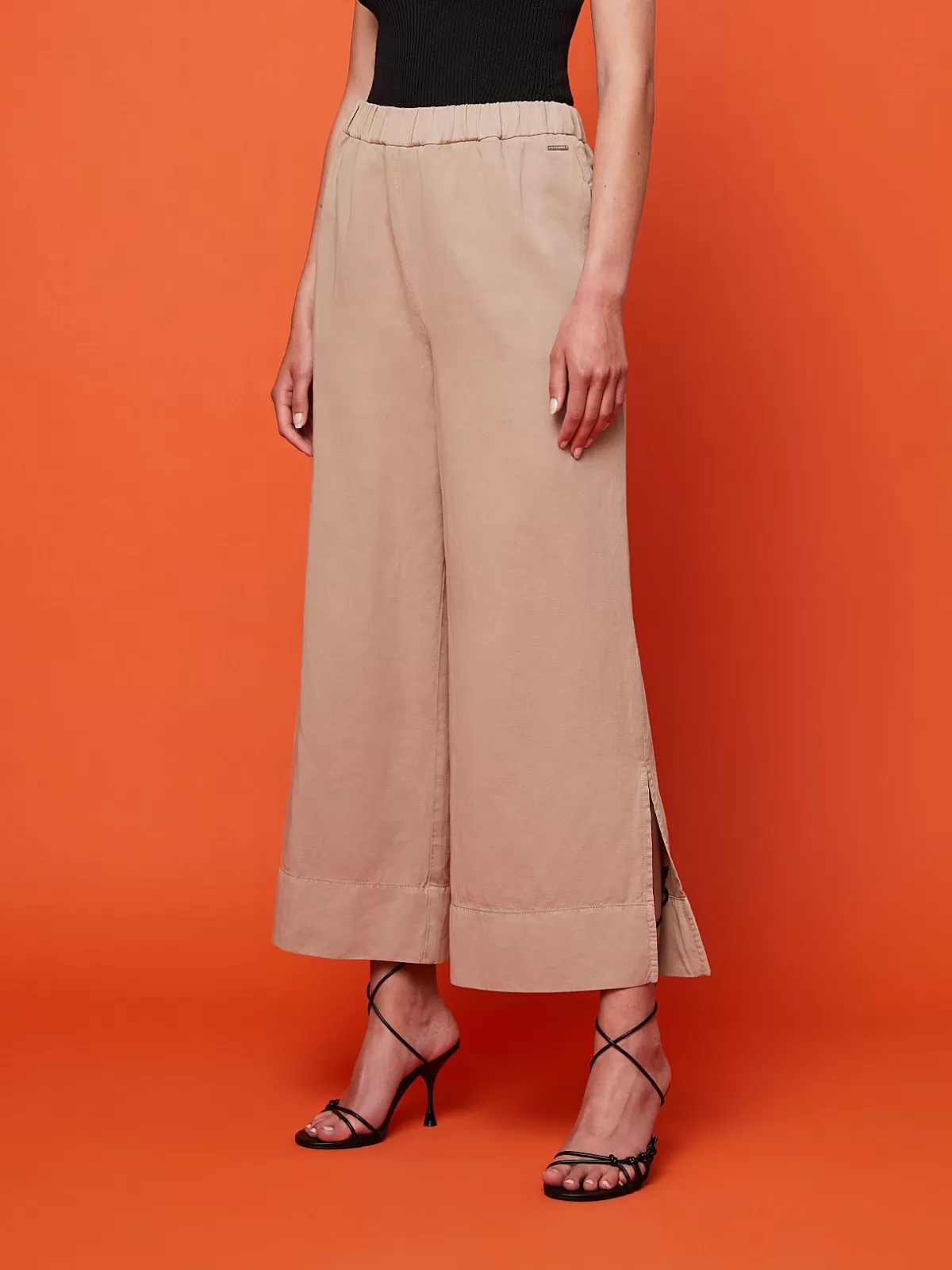 New AlphaTauri Wide-Leg Pants Sand